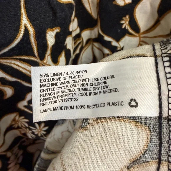 Ava & Viv Black and Cream Floral Maxi Dress - Picture 3 of 8